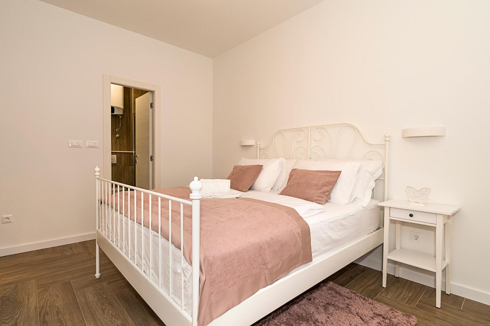 Studio Apartments Marcel Split Dış mekan fotoğraf